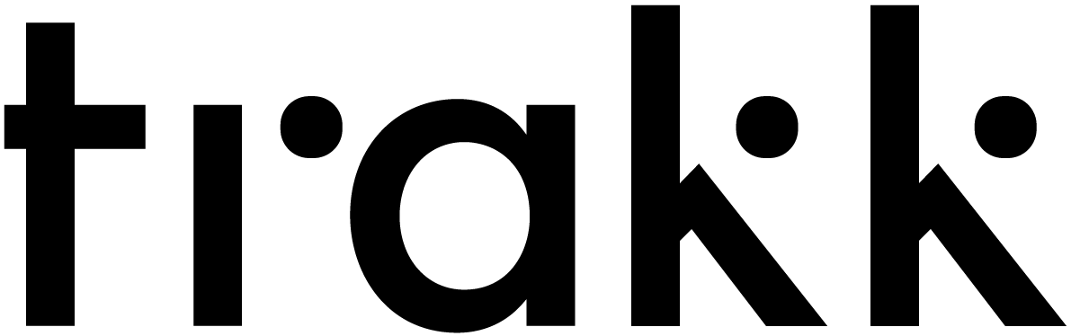 Logo de TRAKK